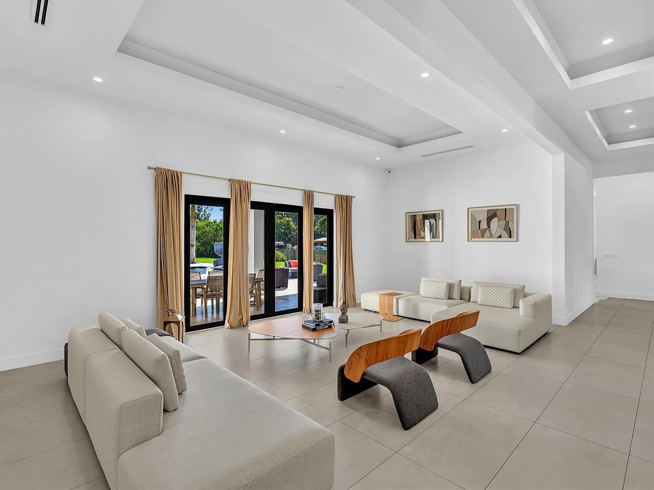 Living room preview